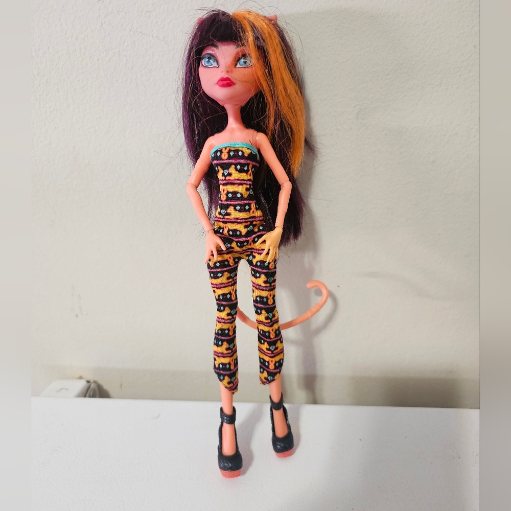 Monster High Freaky Fusion Cleolei Doll